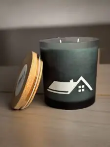 candle that smells like the woods