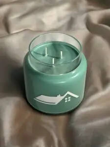 candle that smells like forest